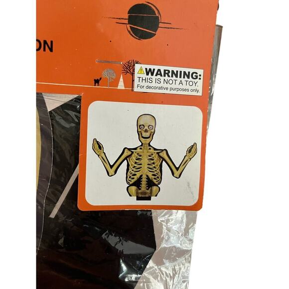 Halloween Decoration Tabletop Witch and Skelton - Picture 4 of 5